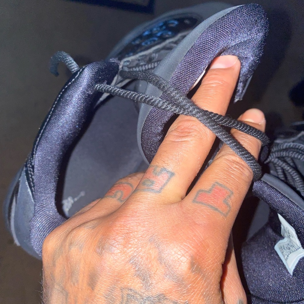 Normal wear. Size 14 shoe. Black pat and leather 13s & grey 9s